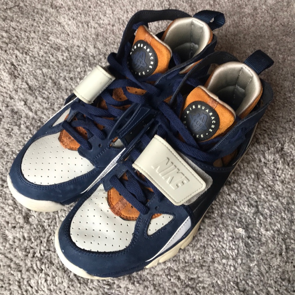 Nike Air Huarache Trainers size 8